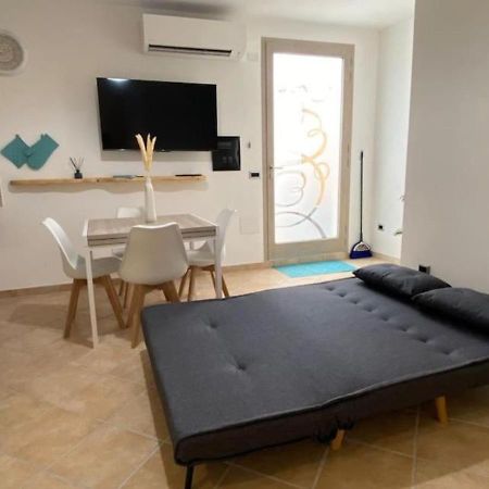 Loft Comodo Ed Elegante • Wi-Fi E Colazione Sanluri Bagian luar foto