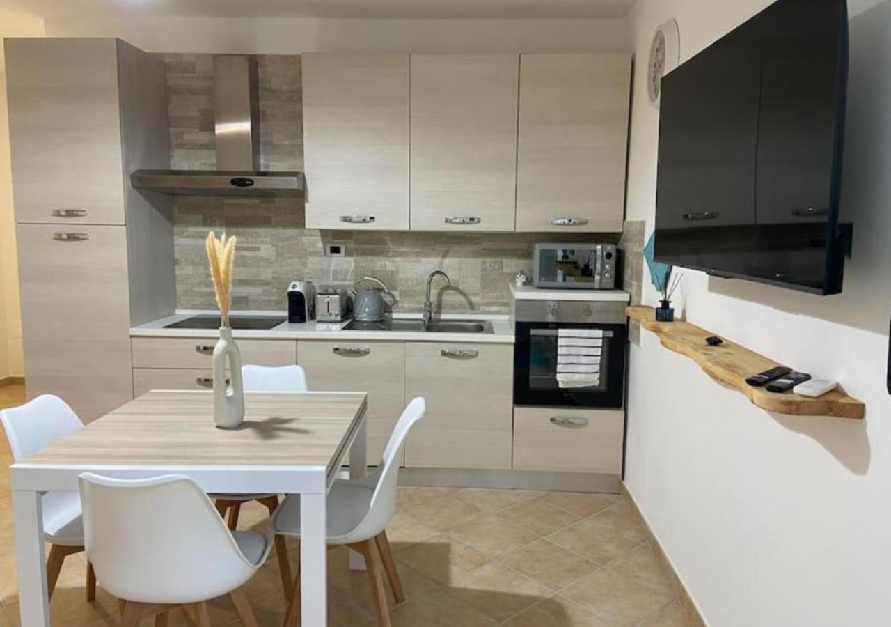Loft Comodo Ed Elegante • Wi-Fi E Colazione Sanluri Bagian luar foto