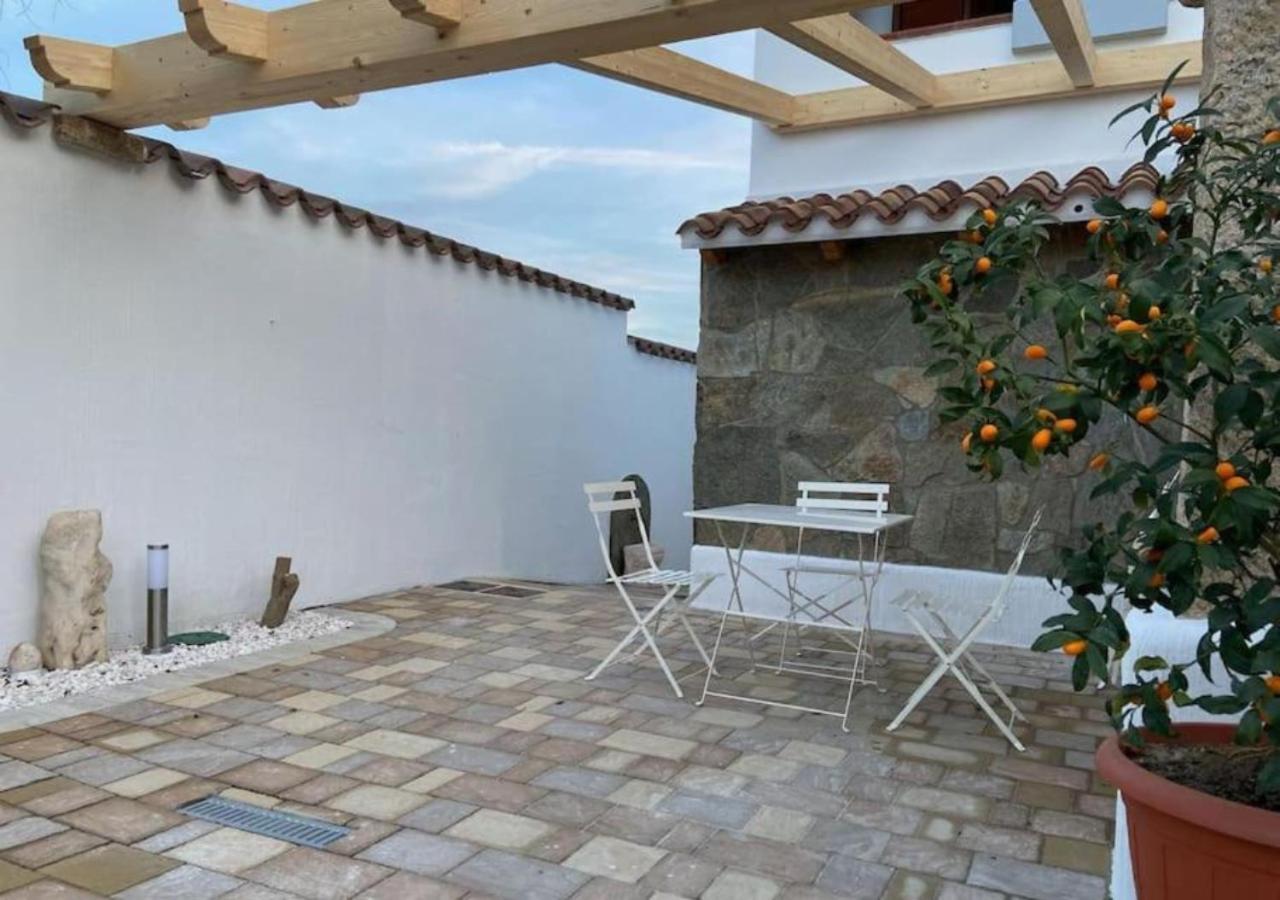 Loft Comodo Ed Elegante • Wi-Fi E Colazione Sanluri Bagian luar foto